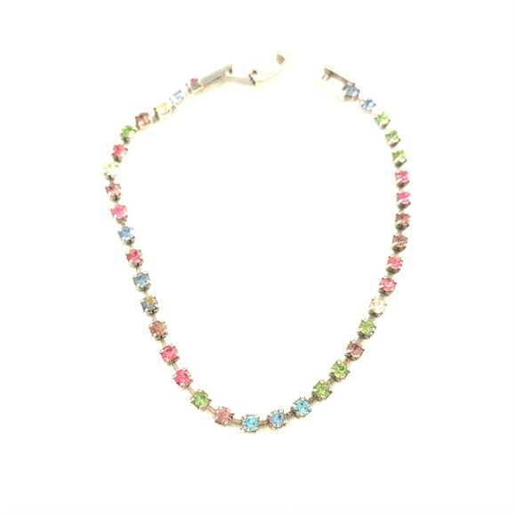 Dainty Style Bracelet - Picture 4 of 4